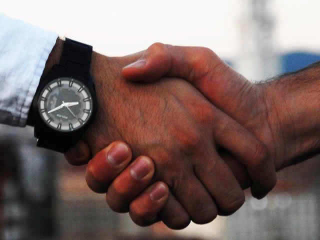 é Exigível a Taxa de Transferência em Contratos com Shopping Centers?