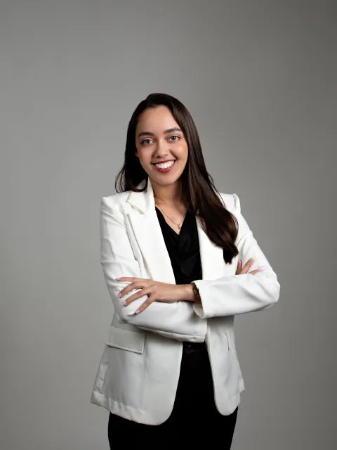 Ana Claudia Mariano Silva Rocha - Auxiliar Jurídico