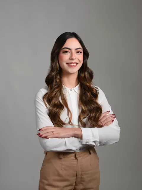 Raphaela Montemor - Advogado Associado